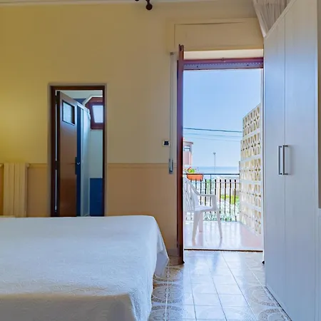 Hotel Riviera Trani Exterior photo