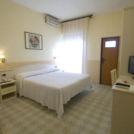 Hotel Riviera Trani Room photo