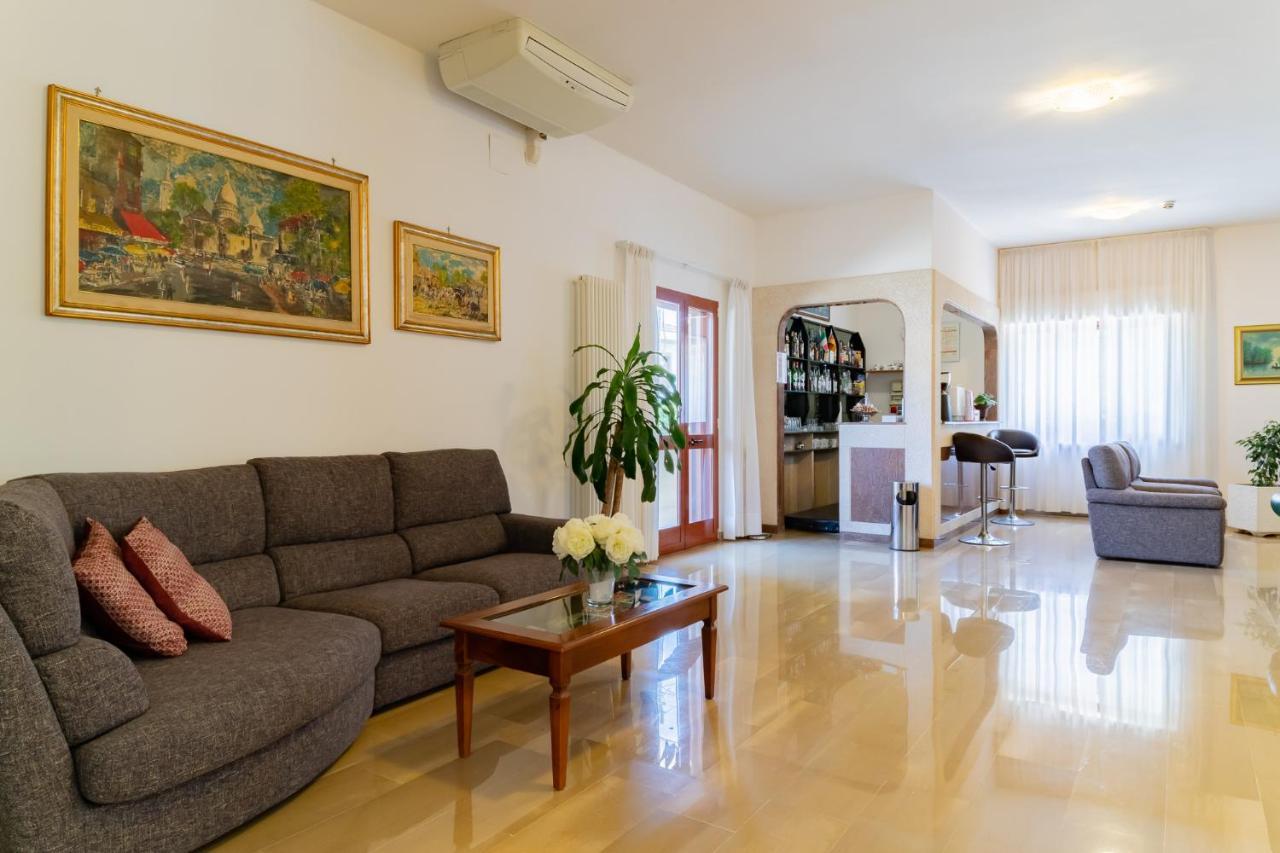 Hotel Riviera Trani