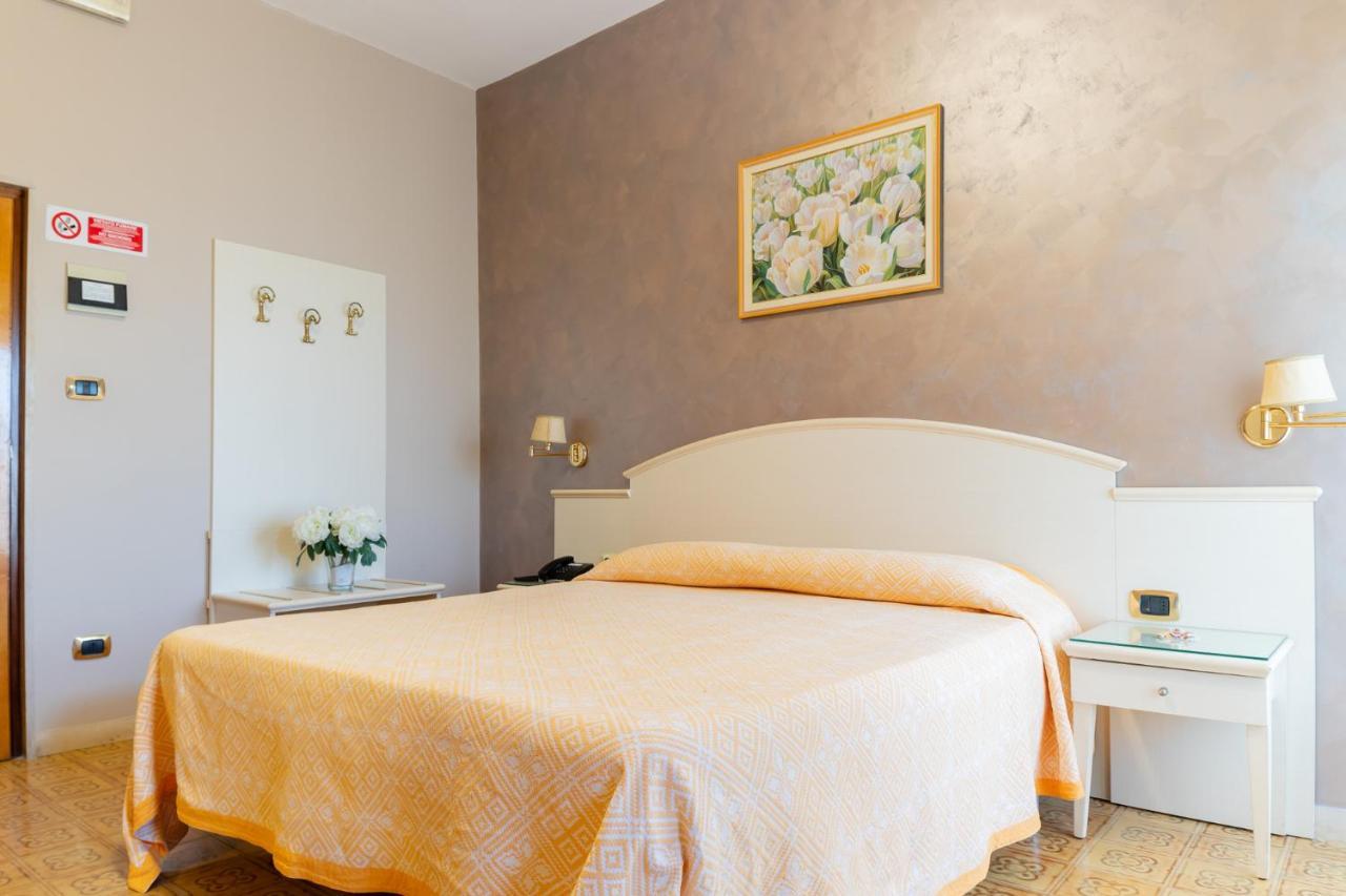 Riviera Hotel Trani