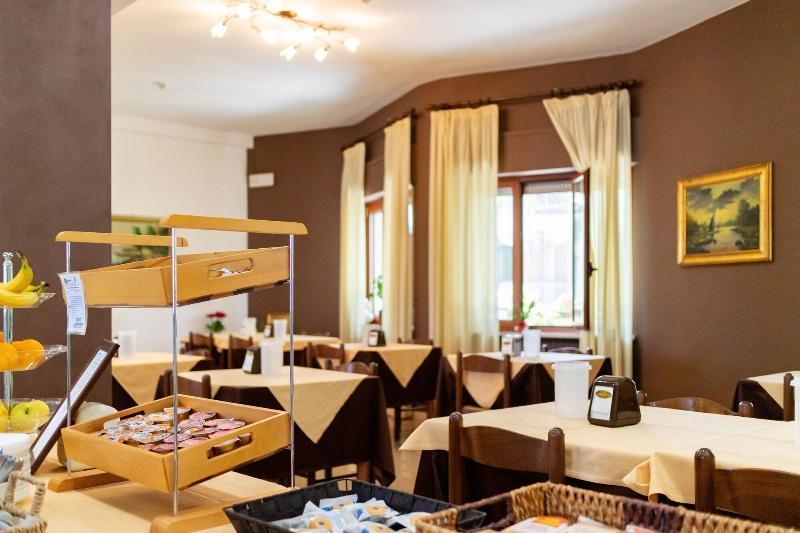 Riviera 3*